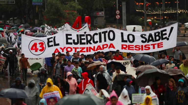 Ejército Mexicano tenía información en tiempo real sobre los estudiantes desaparecidos de Ayotzinapa