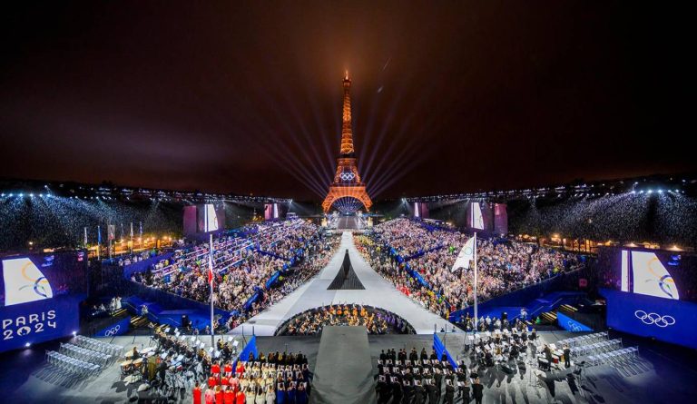 París 2024 inicia con una ceremonia inolvidable