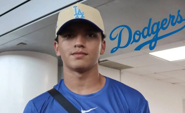 Ezequiel Rivera, mexicano de 14 años, firma con los Dodgers y comparte video dando noticia a su mamá