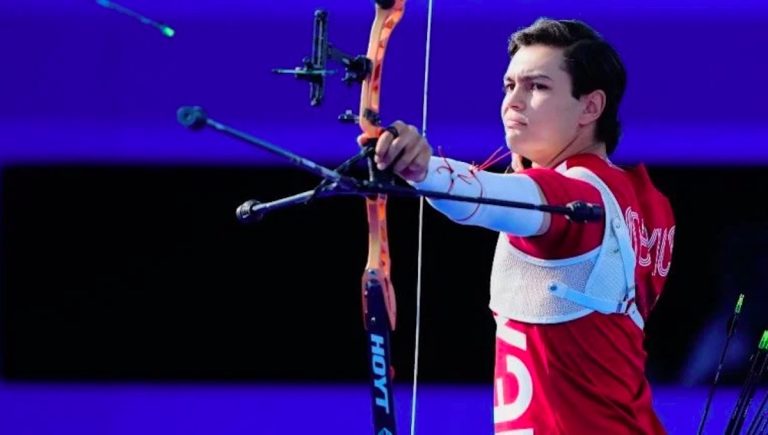 Matías Grande se mete a octavos de final de tiro con arco