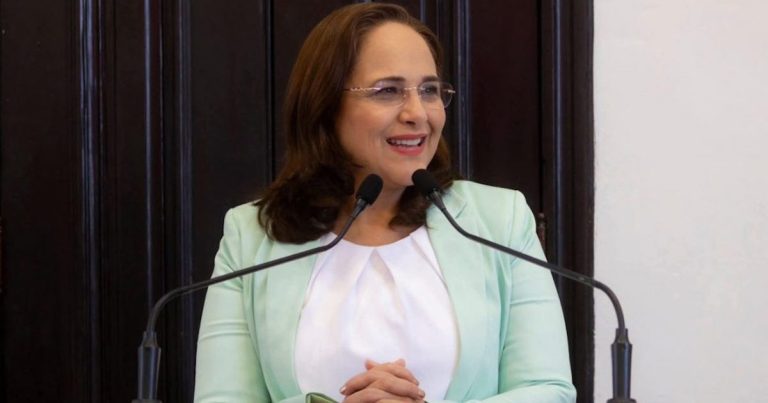 Karla Córdova ejemplo de humanismo y buen manejo financiero