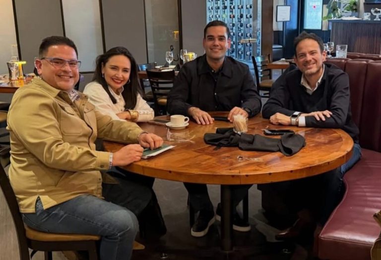 Natalia Rivera confecciona menú opositor en Sonora